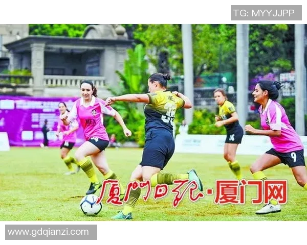 长发女孩在绿茵场上的精彩表现与足球梦想的追逐之旅